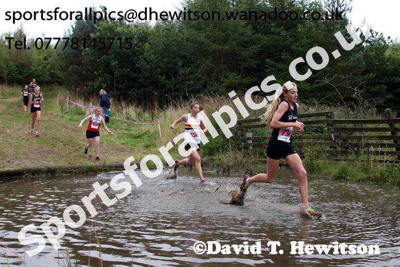 Girls under-15s, Start Fitness North Eastern Harrier League, Tanfield, County Durham. Photo: David T. Hewitson/Sports for All Pics
